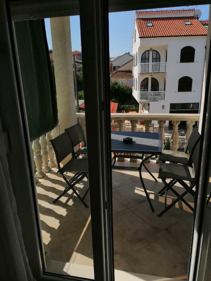 Apartmani Jureta Okrug Gornji Eksteriør billede